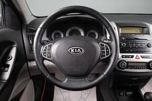 Хетчбэк Kia Ceed 2009 года, 599000 рублей, Оренбург