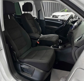 Внедорожник Volkswagen Tiguan 2012 года, 1397000 рублей, Красноярск