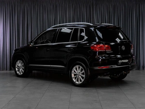 Внедорожник Volkswagen Tiguan 2013 года, 1819000 рублей, Тюмень