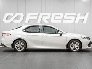 Седан Toyota Camry 2019 года, 3249000 рублей, Сургут