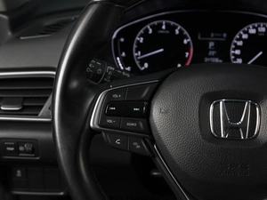 Седан Honda Accord 2021 года, 2790000 рублей, Омск