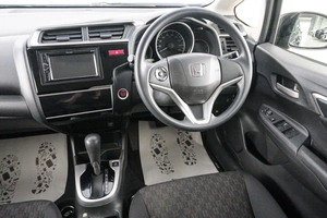 Хетчбэк Honda Fit 2016 года, 1049000 рублей, Красноярск