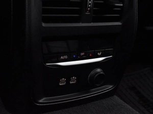 Седан BMW 3 серия 2019 года, 3099000 рублей, Воронеж