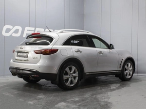 Внедорожник Infiniti QX70 2013 года, 2175000 рублей, Омск