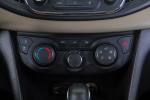 Седан Chevrolet Monza 2021 года, 1699000 рублей, Кемерово