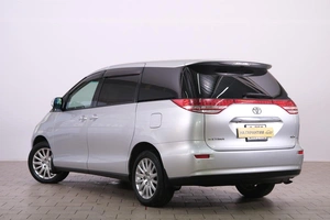 Минивэн Toyota Estima 2006 года, 1899000 рублей, Омск