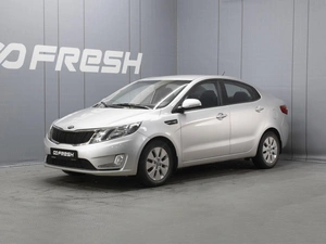 Седан Kia Rio 2013 года, 1155000 рублей, Омск