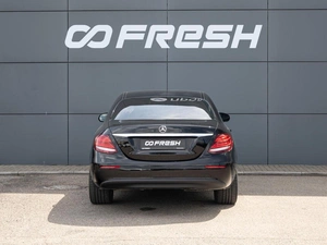 Седан Mercedes-benz E-класс 2019 года, 2560000 рублей, Краснодар