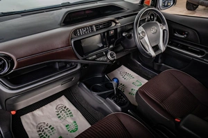 Хетчбэк Toyota Aqua 2017 года, 1239000 рублей, Томск