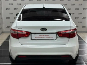 Седан Kia Rio 2015 года, 885000 рублей, Красноярск