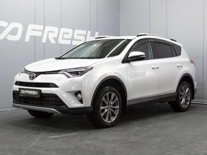 Внедорожник Toyota RAV4 2018 года, 2980000 рублей, Омск