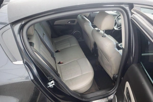Хэтчбек Chevrolet Cruze 2011 года, 870000 рублей, Орёл