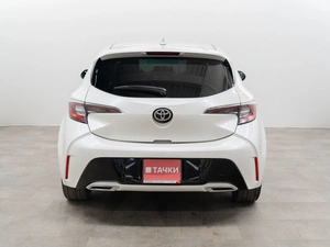 Хетчбэк Toyota Corolla 2018 года, 1550000 рублей, Красноярск