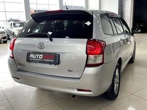 Универсал Toyota Corolla Fielder 2013 года, 897000 рублей, Солонцы