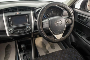 Универсал Toyota Corolla Fielder 2018 года, 1569000 рублей, Барнаул