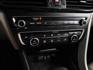 Седан Kia Optima 2017 года, 1897000 рублей, Воронеж