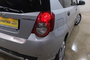 Хетчбэк Chevrolet Aveo 2010 года, 319000 рублей, Новокузнецк