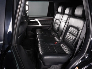 Внедорожник Toyota Land Cruiser 2016 года, 6649000 рублей, Красный Пахарь