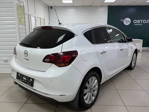Хетчбэк Opel Astra 2012 года, 695000 рублей, Ачинск