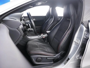 Седан Mercedes-benz CLA-класс 2015 года, 1899055 рублей, Москва