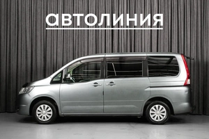Минивэн Nissan Serena 2010 года, 1100000 рублей, Красноярск
