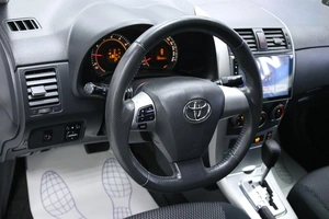 Седан Toyota Corolla 2011 года, 1098000 рублей, Солонцы