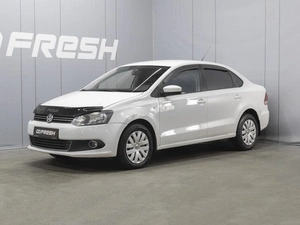Седан Volkswagen Polo 2014 года, 860000 рублей, Омск