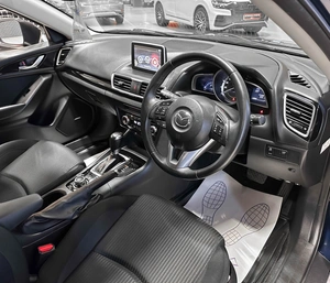 Хетчбэк Mazda Axela 2014 года, 1297000 рублей, Красноярск
