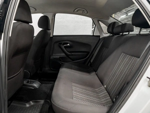 Седан Volkswagen Polo 2019 года, 975000 рублей, Красноярск