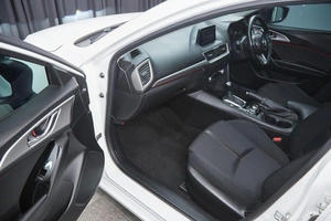 Седан Mazda Axela 2018 года, 1197000 рублей, Красноярск