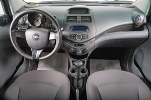 Хетчбэк Chevrolet Spark 2013 года, 799000 рублей, Томск