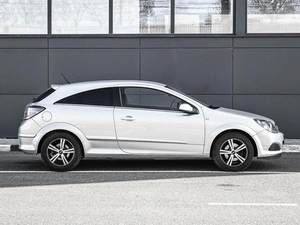 Хетчбэк Opel Astra GTC 2006 года, 549000 рублей, Кирилловка