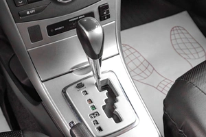 Седан Toyota Corolla 2011 года, 1269000 рублей, Тюмень