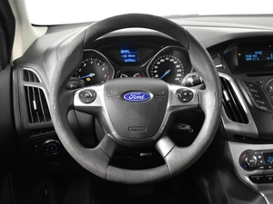 Седан Ford Focus 2014 года, 998200 рублей, Казань