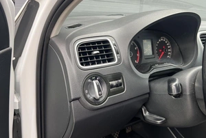 Седан Volkswagen Polo 2015 года, 780000 рублей, Солонцы