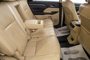 Внедорожник Toyota Highlander 2014 года, 2799000 рублей, Барнаул