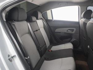 Седан Chevrolet Cruze 2013 года, 590000 рублей, Омск