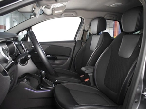 Внедорожник Renault Captur 2020 года, 1900000 рублей, Омск
