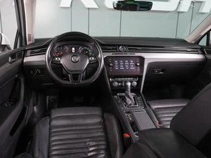 Седан Volkswagen Passat 2018 года, 2189000 рублей, Воронеж