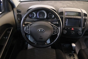 Хетчбэк Kia Ceed 2007 года, 699000 рублей, Омск