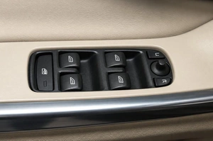 Внедорожник Volvo XC60 2013 года, 2529000 рублей, Челябинск