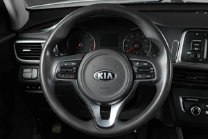 Седан Kia Optima 2015 года, 1359000 рублей, Тюмень