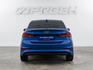 Седан Hyundai Elantra 2018 года, 1499077 рублей, Москва