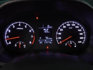 Седан Hyundai Solaris 2017 года, 939000 рублей, Воронеж
