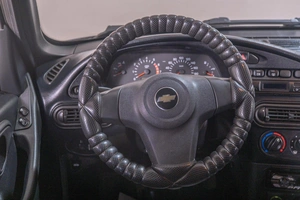 Внедорожник Chevrolet Niva 2015 года, 749000 рублей, Томск