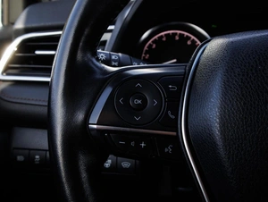 Седан Toyota Camry 2018 года, 2780000 рублей, Большой Сочи