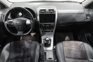 Седан Toyota Corolla 2012 года, 1099000 рублей, Новокузнецк