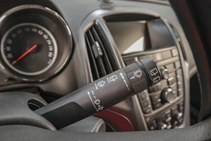 Хетчбэк Opel Astra GTC 2013 года, 1129000 рублей, Челябинск