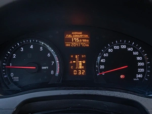 Седан Toyota Avensis 2012 года, 1320000 рублей, Краснодар