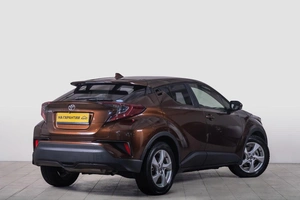 Внедорожник Toyota C-HR 2019 года, 2049000 рублей, Томск
